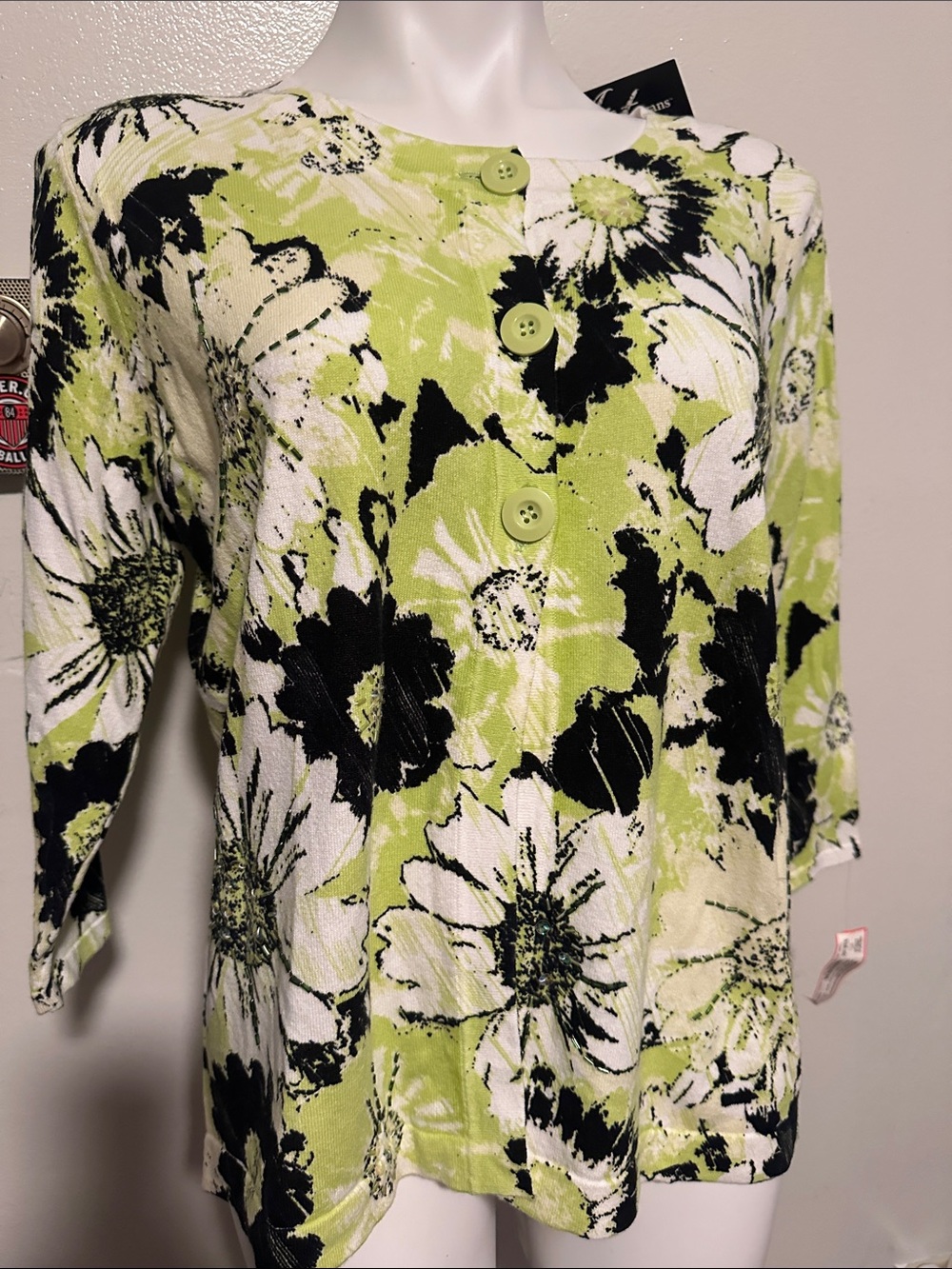 Women’s Floral Button-Front Pullover Sweater in Lime Green